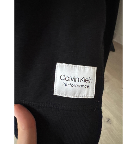Худи • Calvin Klein • Черный