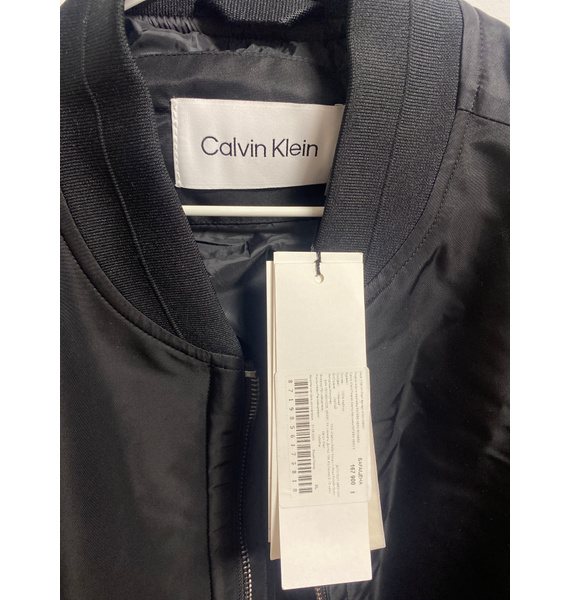 Бомбер • Calvin Klein • Черный