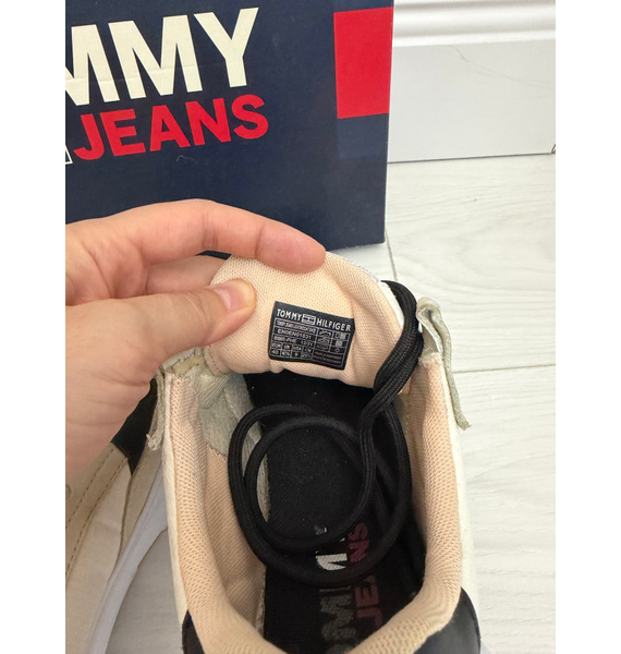 Кроссовки • Tommy Jeans • Бежевый