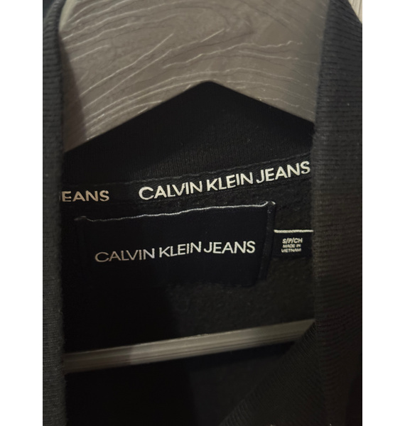 Свитшот • Calvin Klein Jeans • Черный