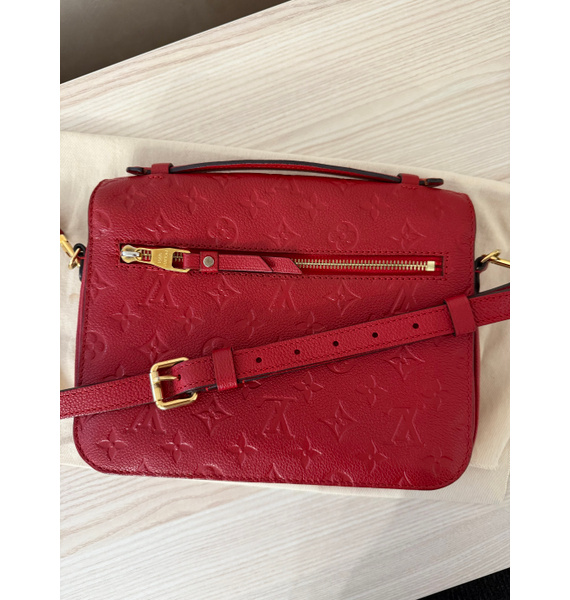 Сумка • Louis Vuitton • Красный