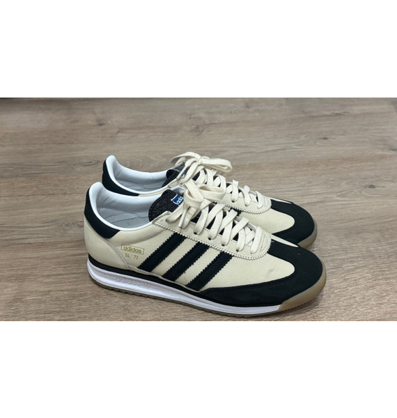 Кроссовки • adidas Originals • Бежевый