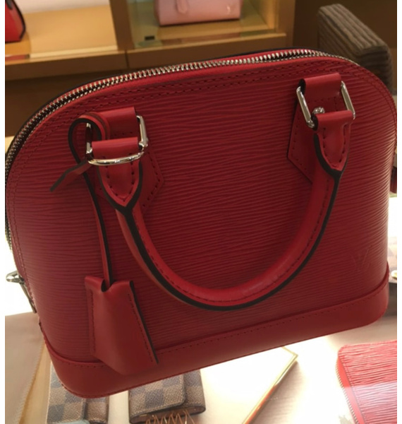 Сумка • Louis Vuitton • Коралловый