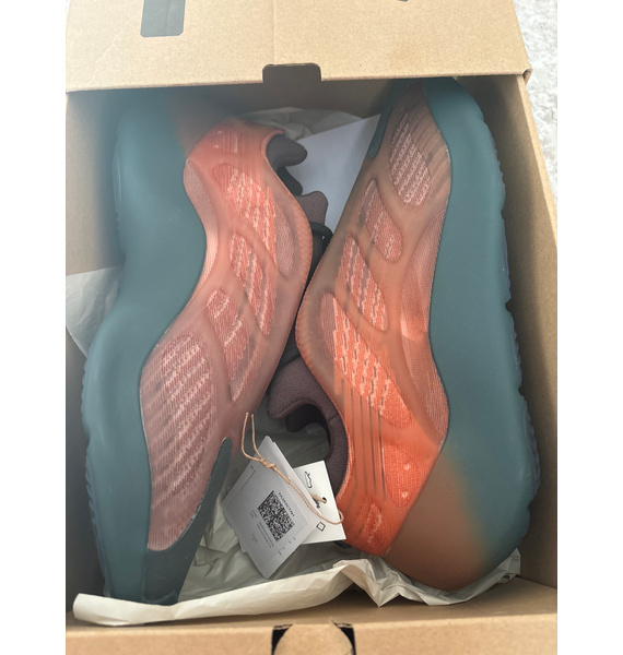 Кроссовки • adidas • Оранжевый