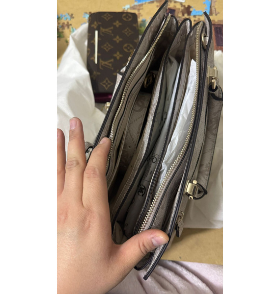 Сумка • GUESS • Другое