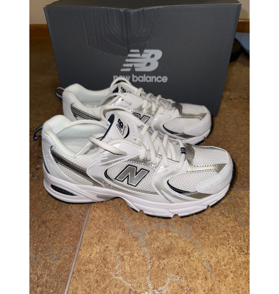 Кроссовки • New Balance • Белый