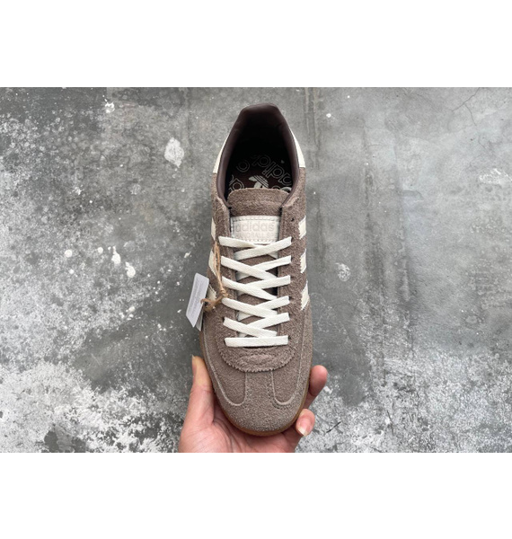 Кроссовки • adidas Originals • Коричневый