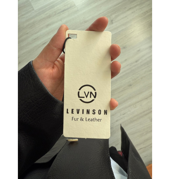 Плащ • Levinson • Черный