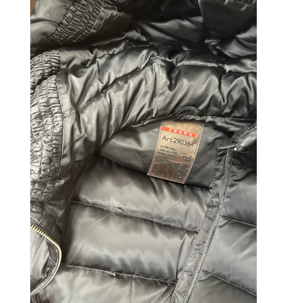 Куртка • Prada • Черный