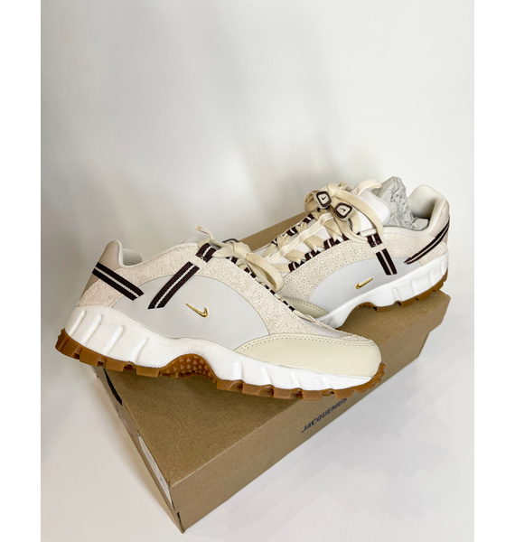 Кроссовки • Jacquemus • Бежевый