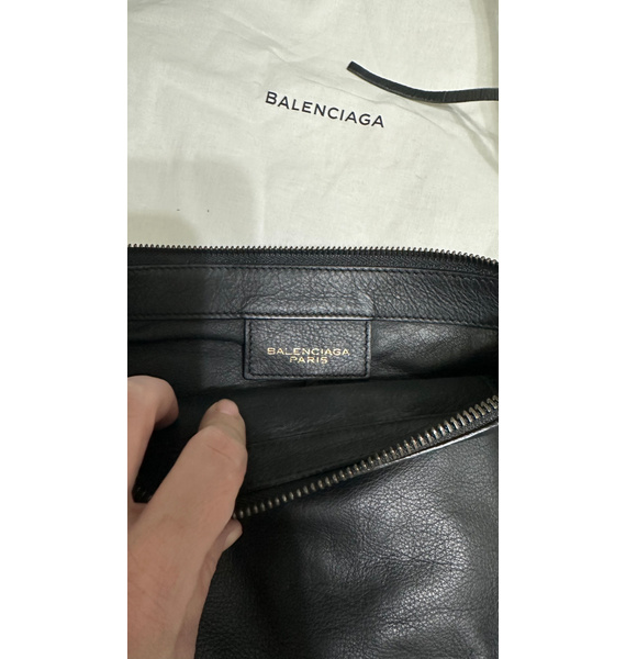 Клатч • Balenciaga • Черный