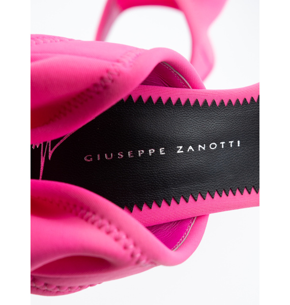 Босоножки • Giuseppe Zanotti • Розовый