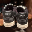 Кроссовки • Off-White • Белый