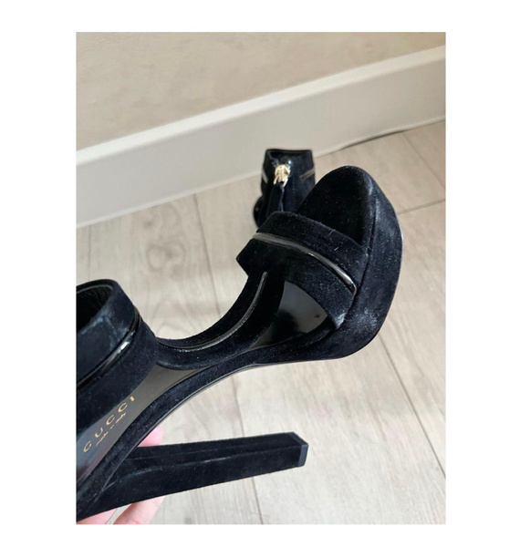 Босоножки • Gucci • Черный