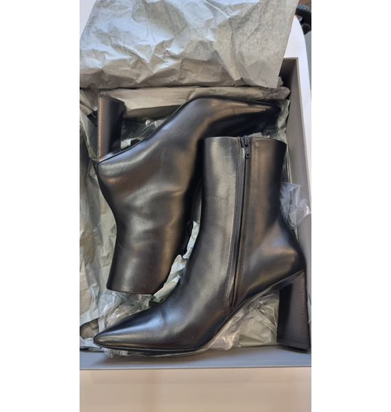 Ботильоны • Balenciaga • Черный