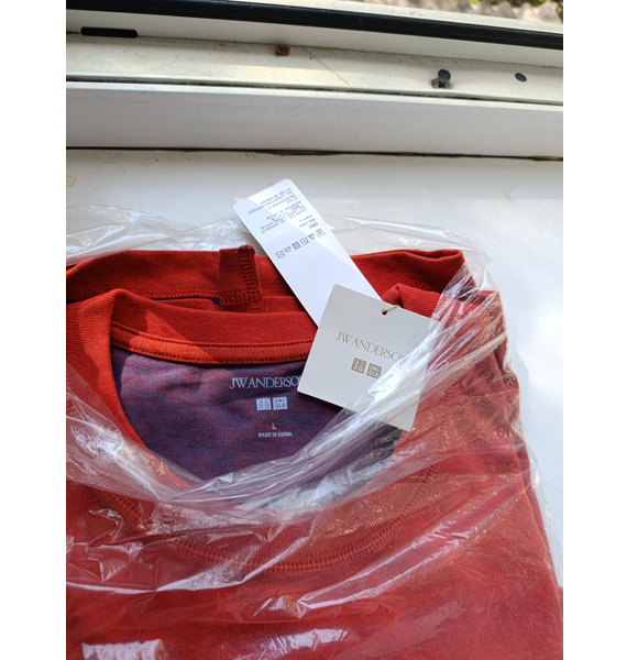 Футболка • UNIQLO x JW Anderson • Красный