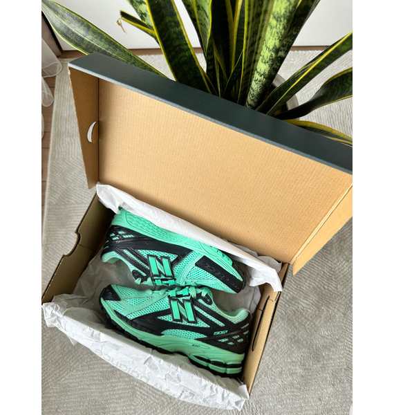 Кроссовки • New Balance • Бирюзовый