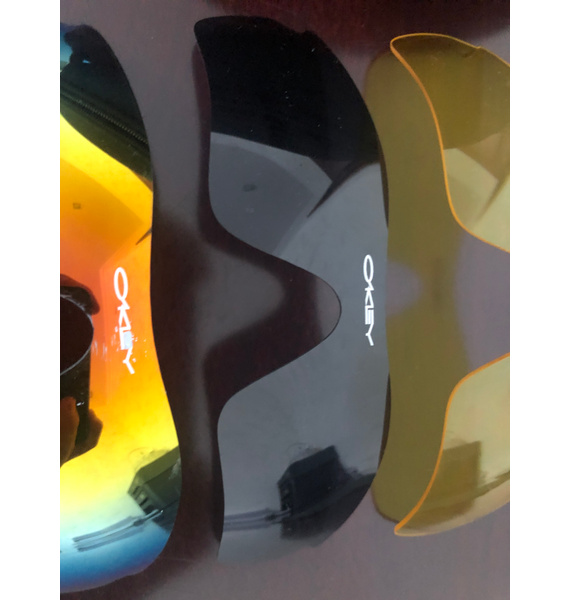 Очки • Oakley • Черный