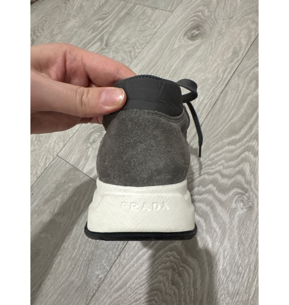 Кроссовки • Prada • Серый