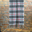 Шарф • Burberry • Серый