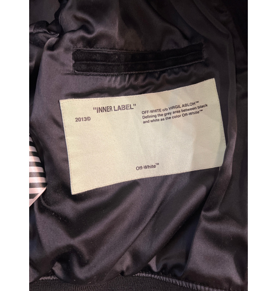 Бомбер • Off-White • Черный