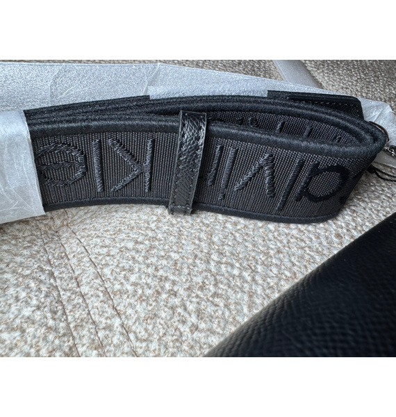 Сумка • Calvin Klein • Черный