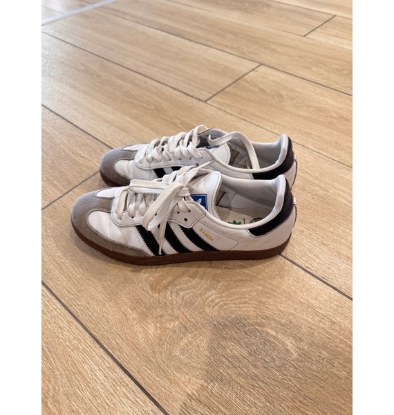 Кроссовки • adidas • Белый