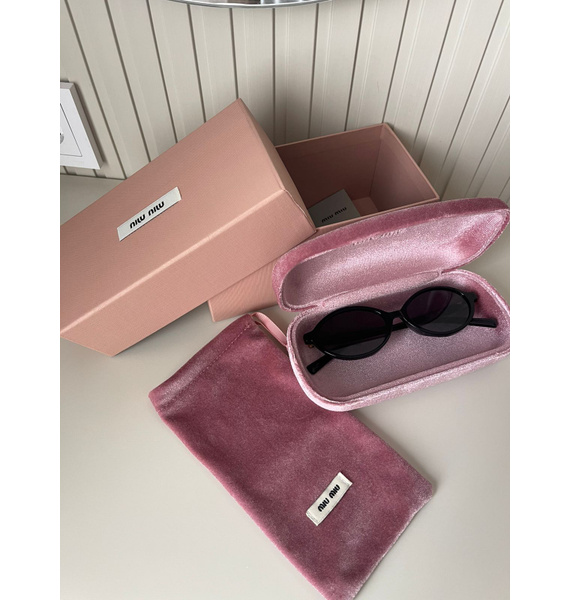 Очки • Miu Miu Eyewear • Черный