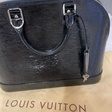 Сумка • Louis Vuitton • Черный