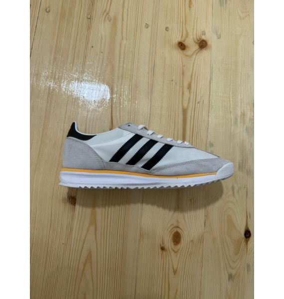 Кроссовки • adidas • Белый