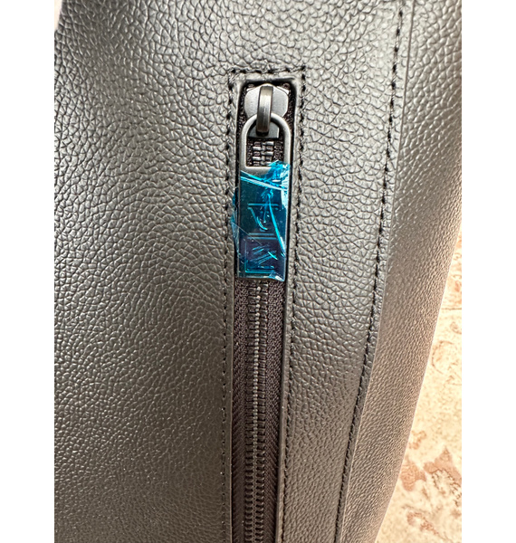 Рюкзак • Louis Vuitton • Черный