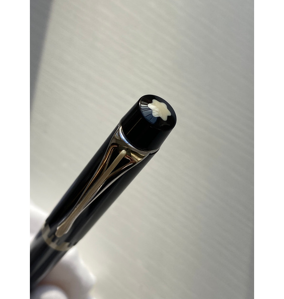 Ручка • Montblanc • Черный