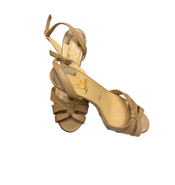 Босоножки • Christian Louboutin • Бежевый