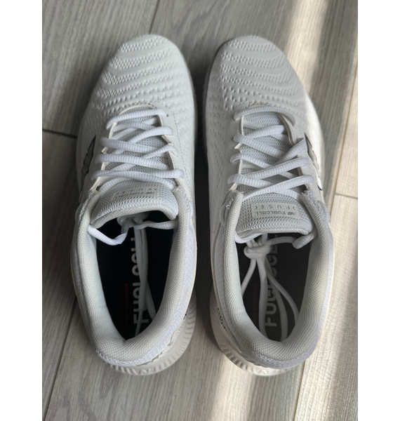 Кроссовки • New Balance • Белый