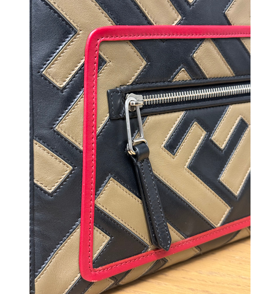 Сумка • Fendi • Черный