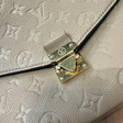 Сумка • Louis Vuitton • Бежевый