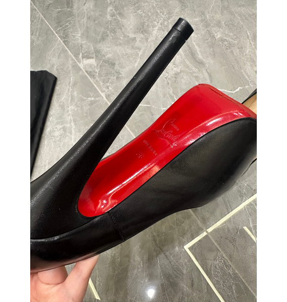 Туфли • Christian Louboutin • Черный