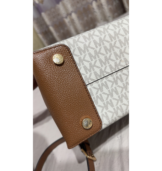 Сумка • Michael Kors • Кремовый