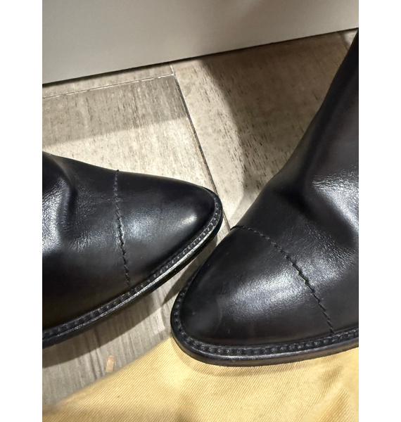 Ботинки • Louis Vuitton • Черный