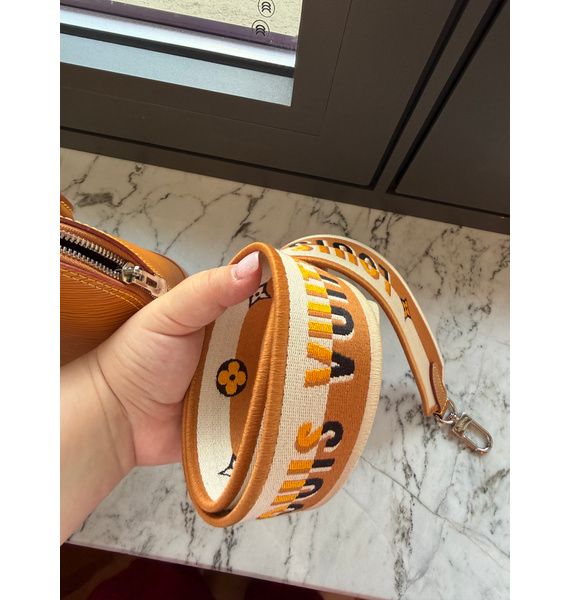 Сумка • Louis Vuitton • Другое