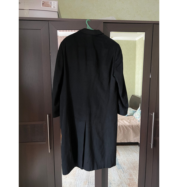 Пальто • Armani Collezioni • Черный