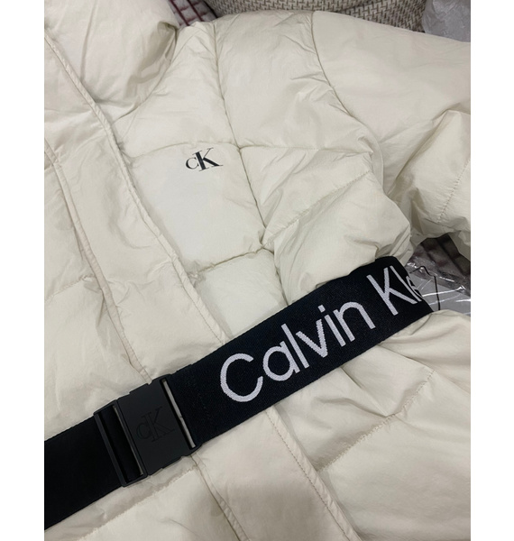 Пуховик • Calvin Klein Jeans • Белый