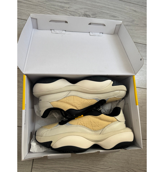 Кроссовки • PUMA • Бежевый