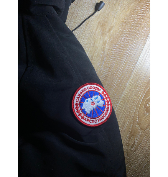 Куртка • Canada Goose • Черный