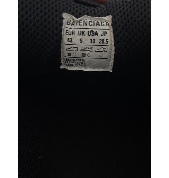 Кроссовки • Balenciaga • Черный