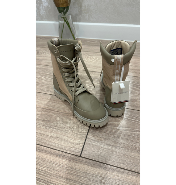 Ботинки • Tommy Hilfiger • Бежевый