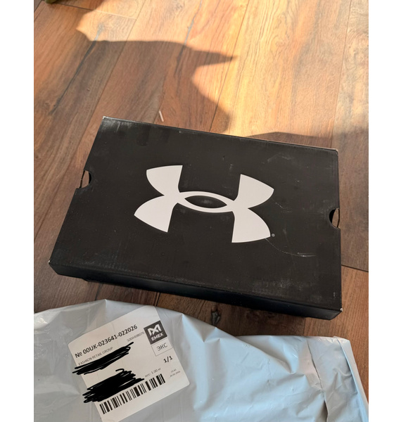 Кроссовки • Under Armour • Белый