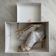 Босоножки • GUESS • Золотой
