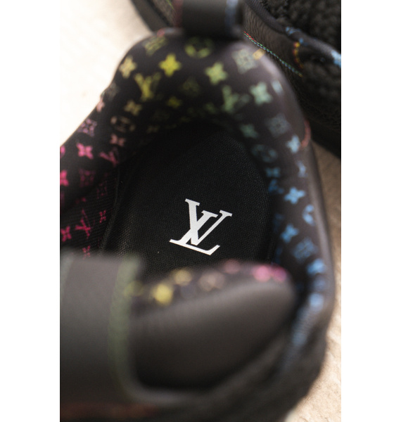 Кроссовки • Louis Vuitton • Черный