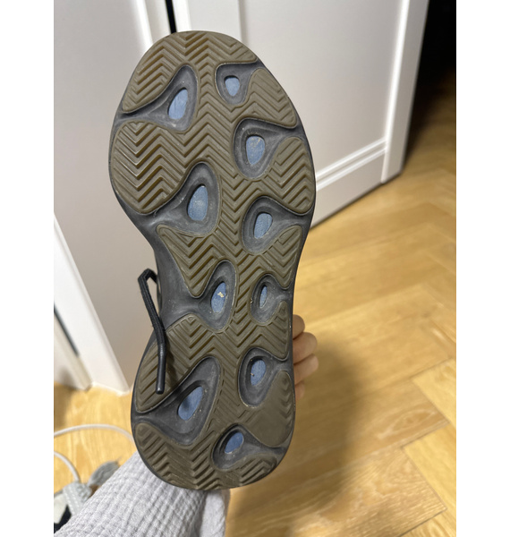 Кроссовки • Yeezy • Черный